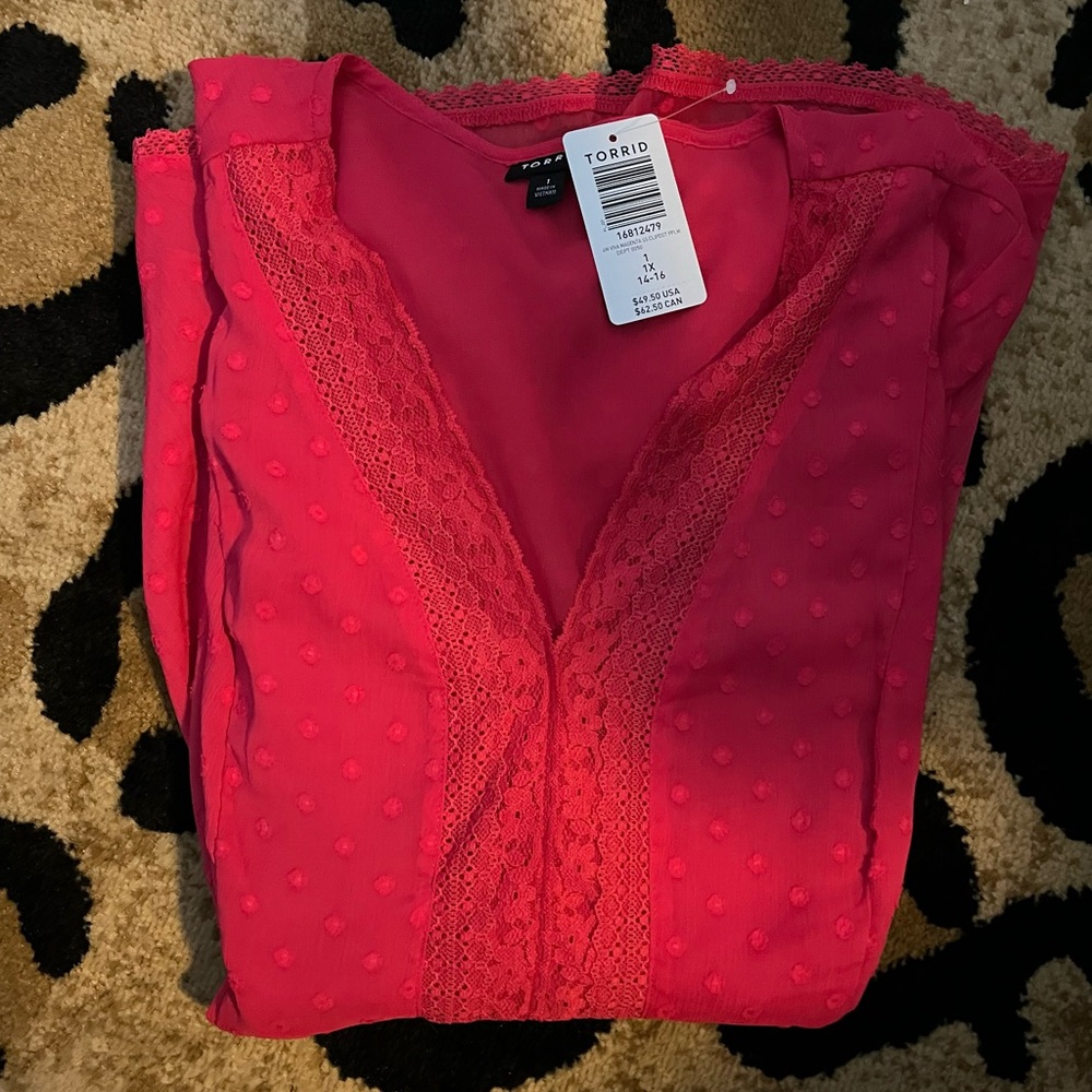 NWT Size 1X Torrid Magenta Peplum Blouse